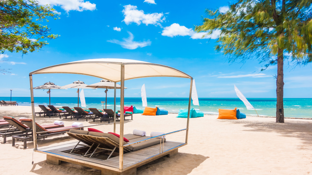plage avec vue imprenable sur la mer